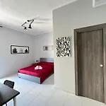 Settetrequattro לינה וארוחת בוקר סירקוזה